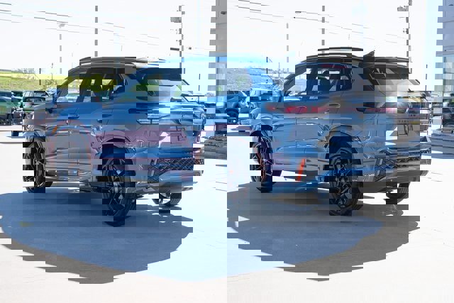 New 2026 Volkswagen Tiguan SE R-Line image 3