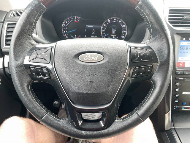 Used 2019 Ford Explorer Platinum image 29