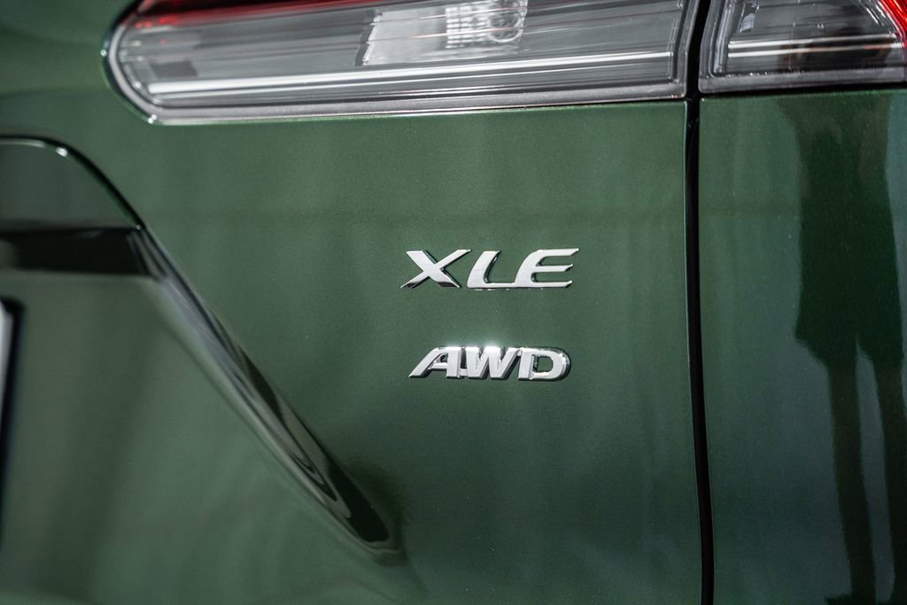 New 2026 Toyota Corolla Cross XLE image 7