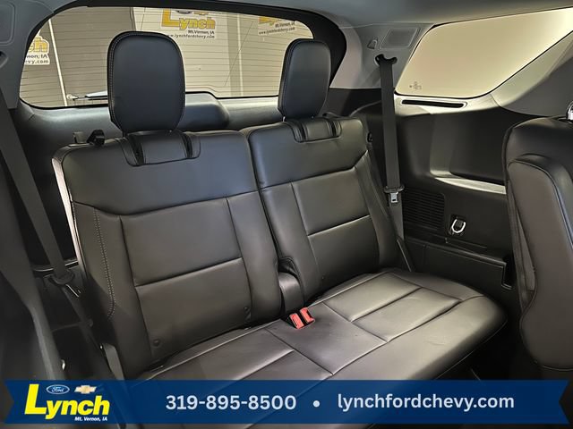 Used 2024 Ford Explorer XLT w/ Equipment Group 202A AWD/4WD image 23
