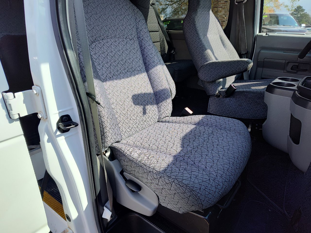 Used 2013 Ford E-250 and Econoline 250 Extended w/ Premium Van Group image 18