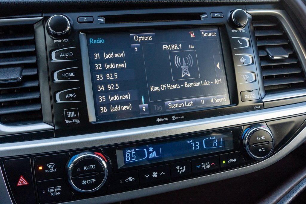 Used 2014 Toyota Highlander Limited image 29
