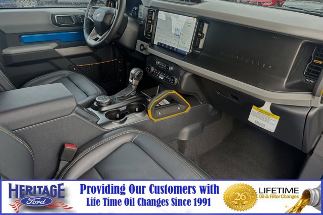 Used 2023 Ford Bronco Badlands w/ Sasquatch Package image 13