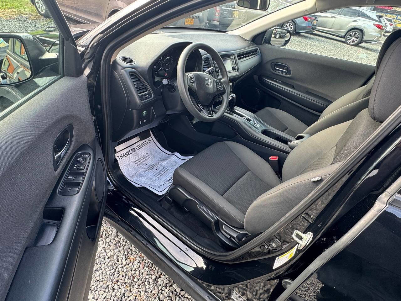 Used 2019 Honda HR-V LX image 9