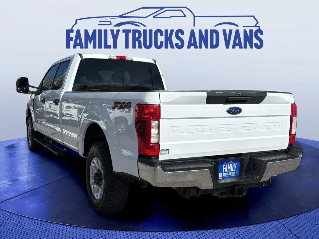 Used 2022 Ford F350 XLT w/ FX4 Off-Road Package image 3
