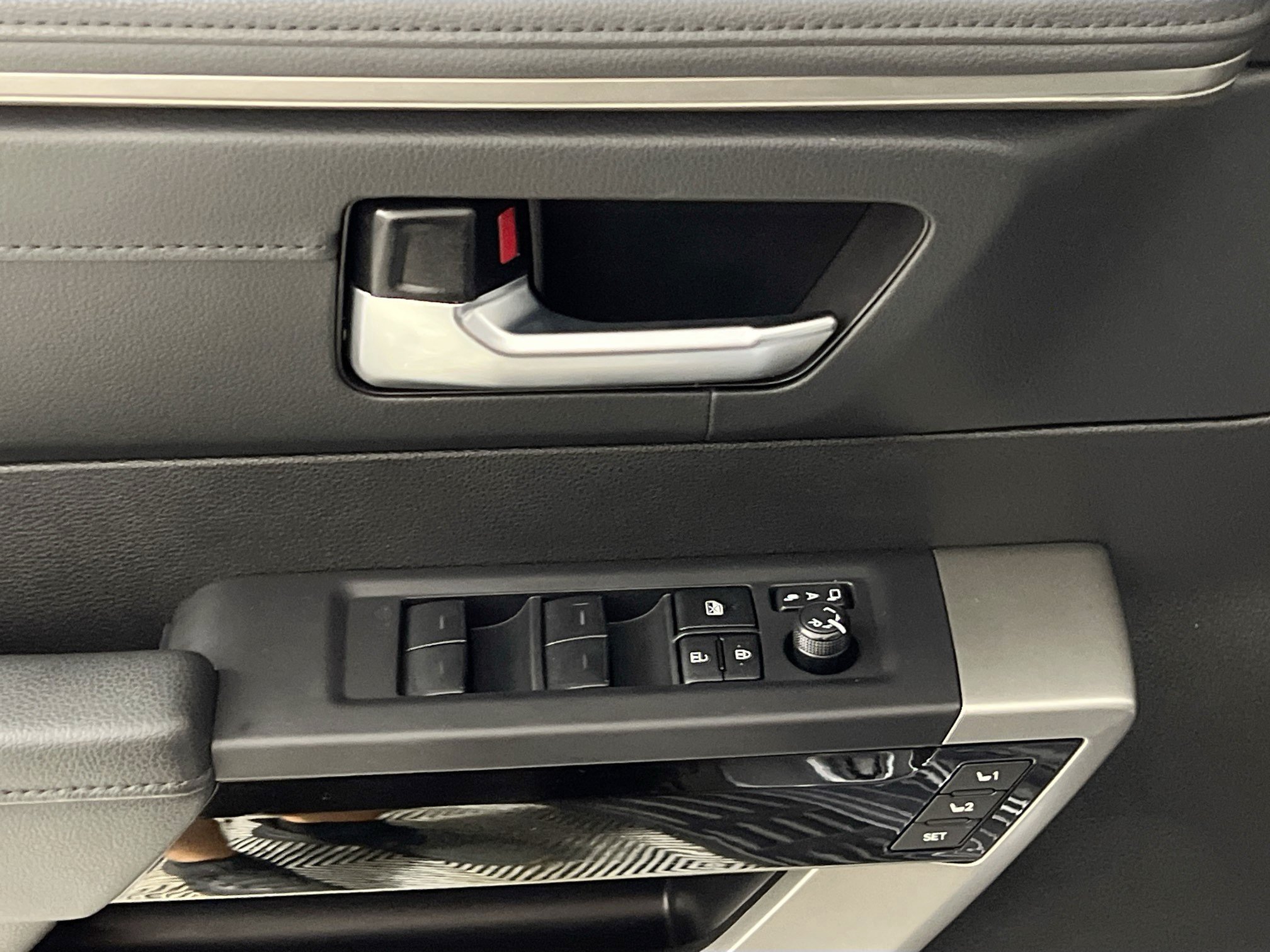 Used 2023 Toyota Sequoia Limited RWD image 16