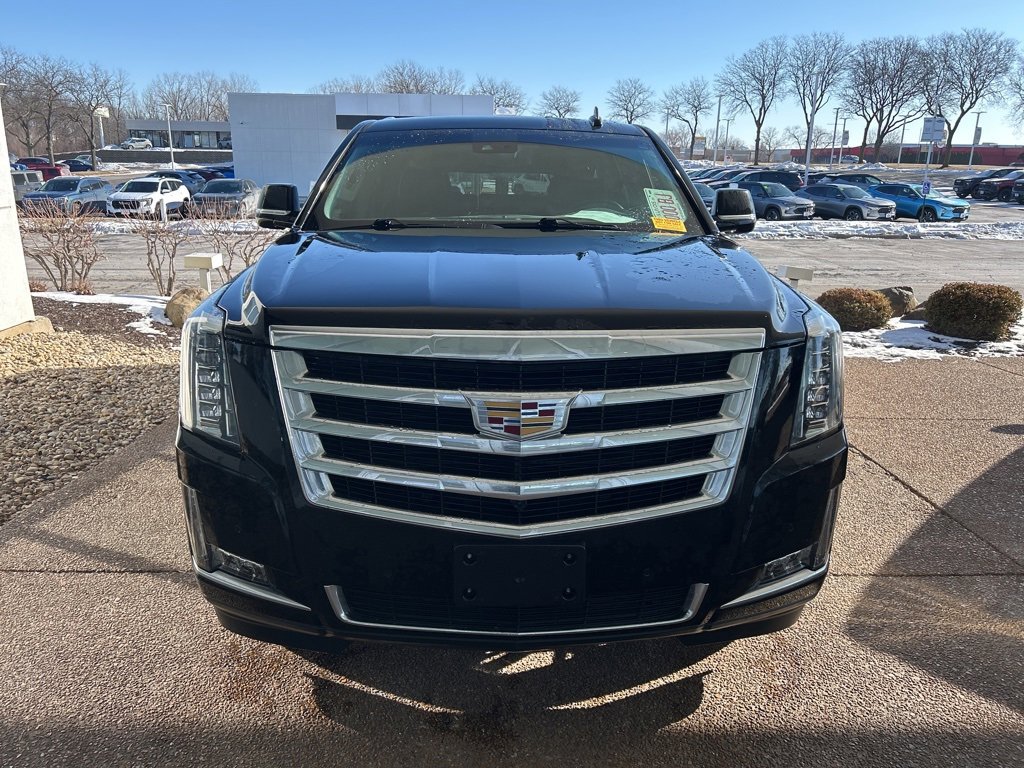 Used 2017 Cadillac Escalade ESV Luxury image 2