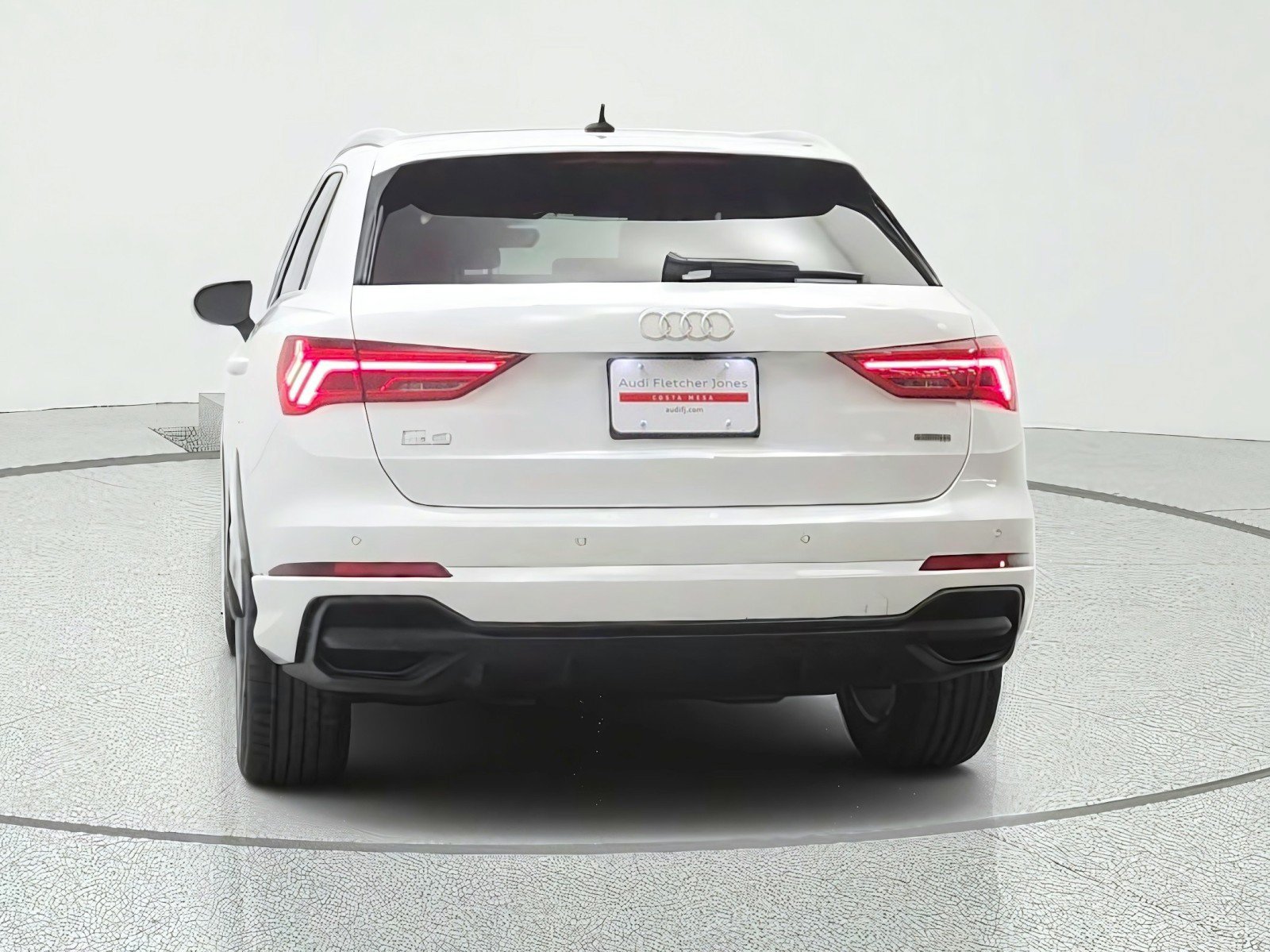Used 2024 Audi Q3 2.0T Premium AWD/4WD image 6