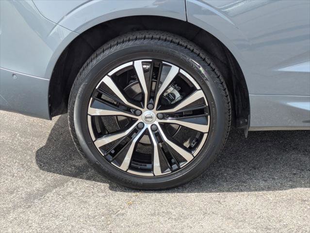 Used 2023 Volvo XC60 B5 Plus w/ Protection Package Premier image 9