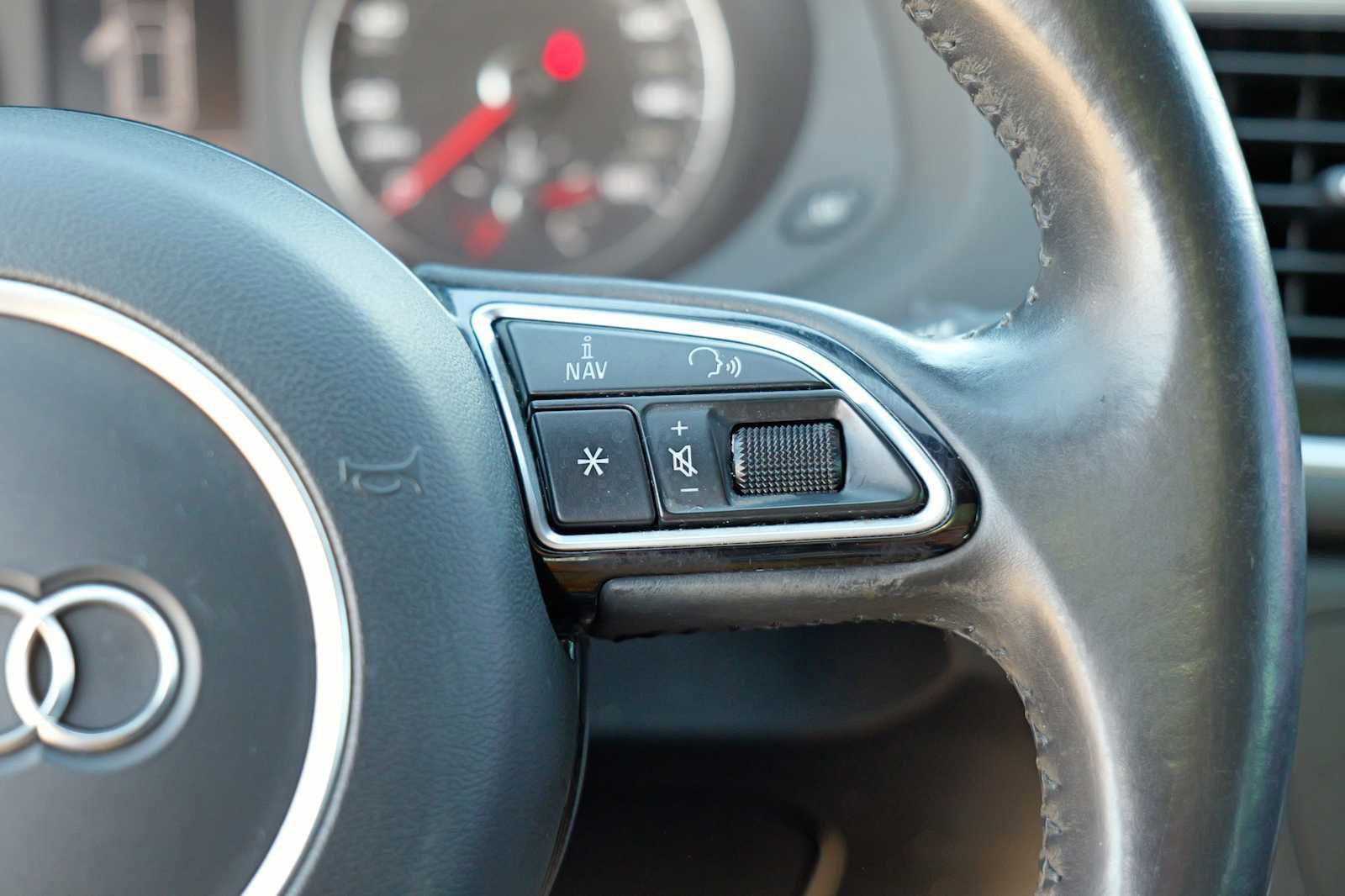 Used 2016 Audi Q3 2.0T Premium Plus image 14