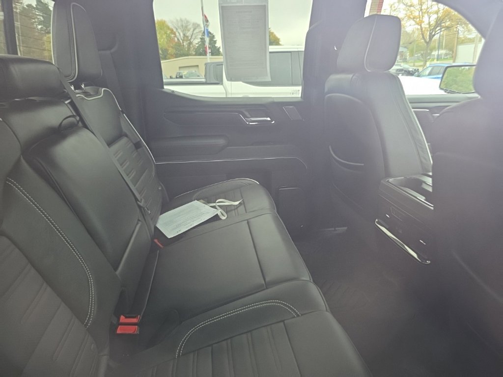 Used 2024 GMC Sierra 1500 AT4X w/ AT4X AEV Edition AWD/4WD image 8