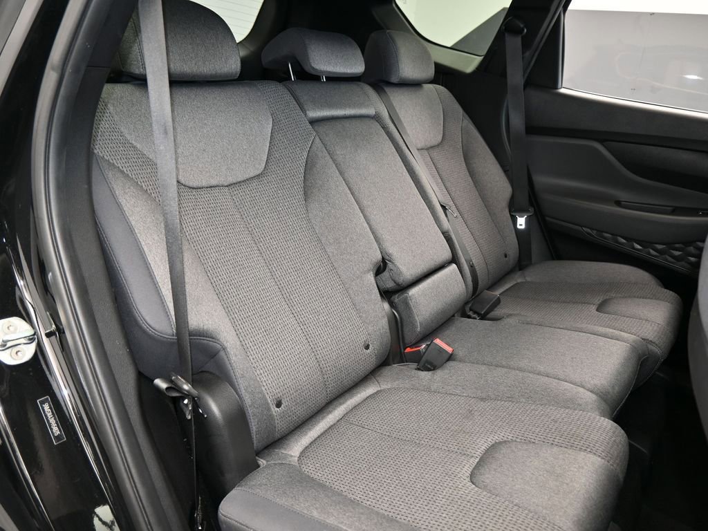 Used 2023 Hyundai Santa Fe SE image 32