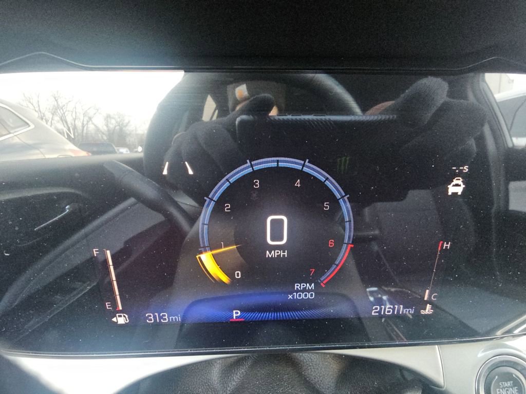 Used 2025 Chevrolet Trax LT w/ Driver Confidence Package image 9