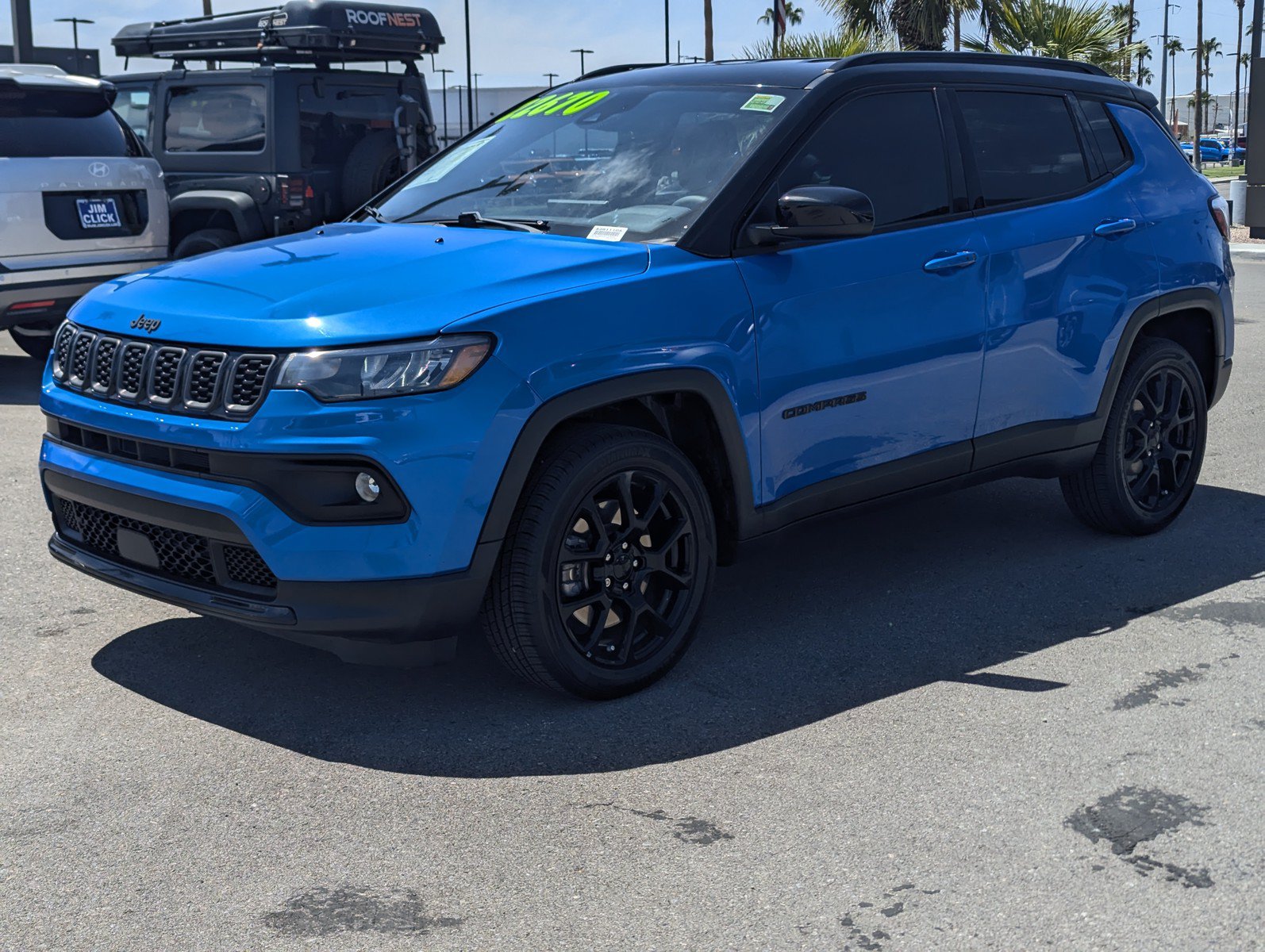 Used 2024 Jeep Compass Latitude w/ Convenience Group AWD/4WD image 5