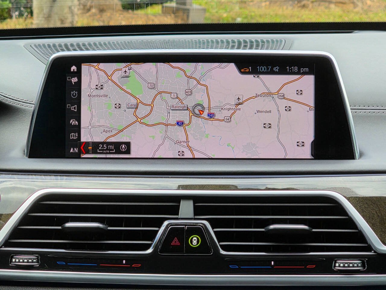 Used 2019 BMW 750i xDrive w/ Executive Package AWD/4WD image 24