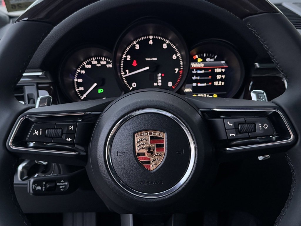 New 2026 Porsche Macan image 6