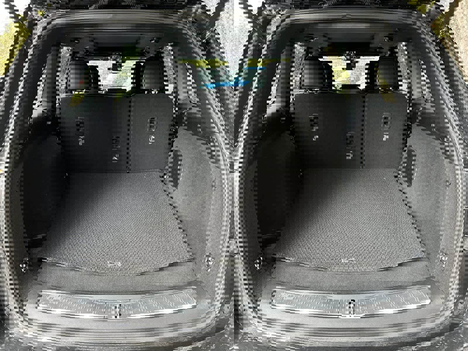 Used 2023 Jeep Grand Cherokee Summit w/ Luxury Tech Group V image 18