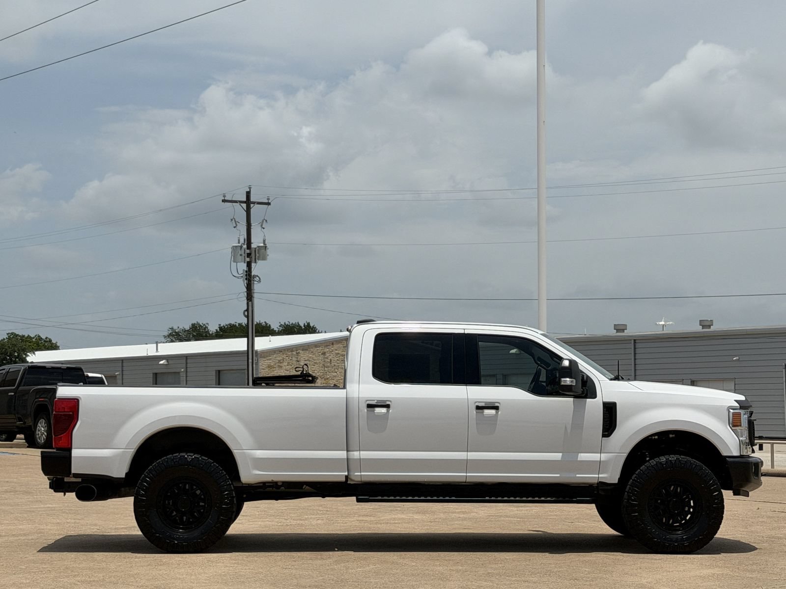 Used 2020 Ford F250 XLT w/ XLT Premium Package AWD/4WD image 3