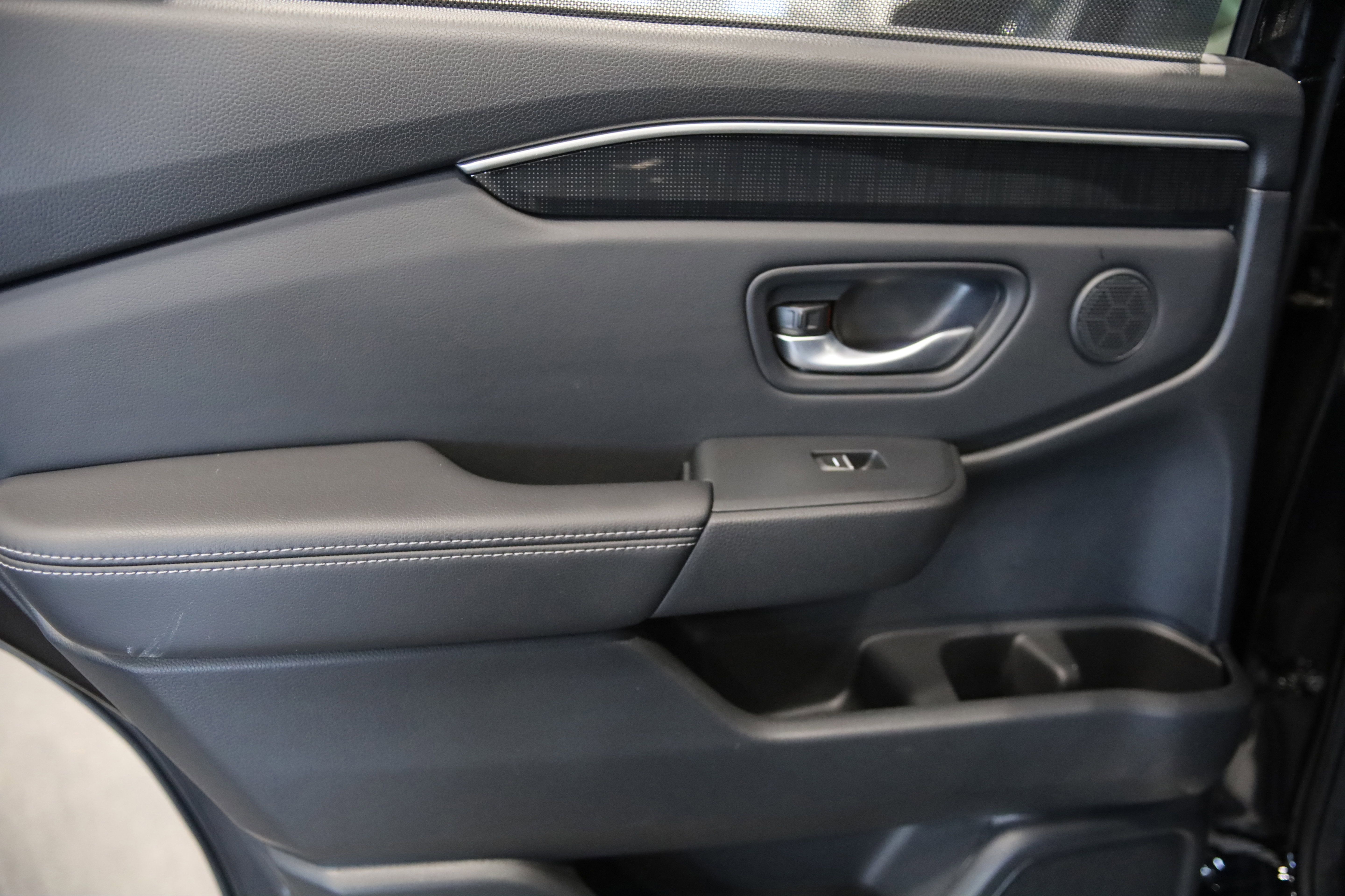 Used 2025 Honda Pilot Elite image 37