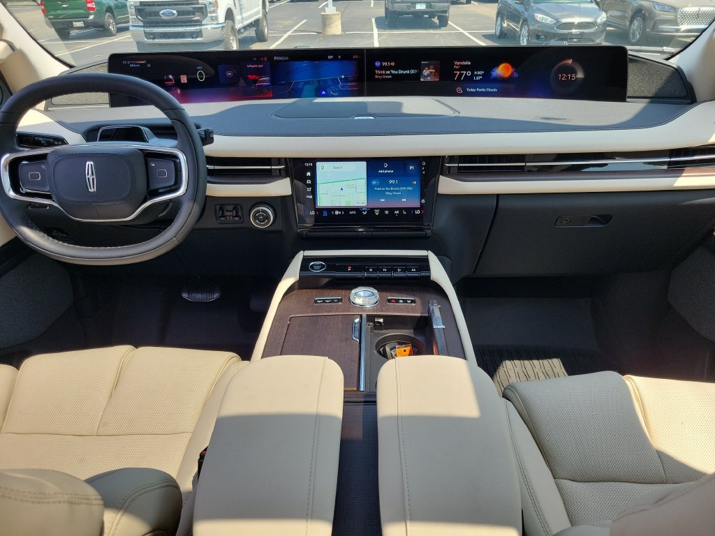 New 2027 Lincoln Navigator L Reserve AWD/4WD image 11