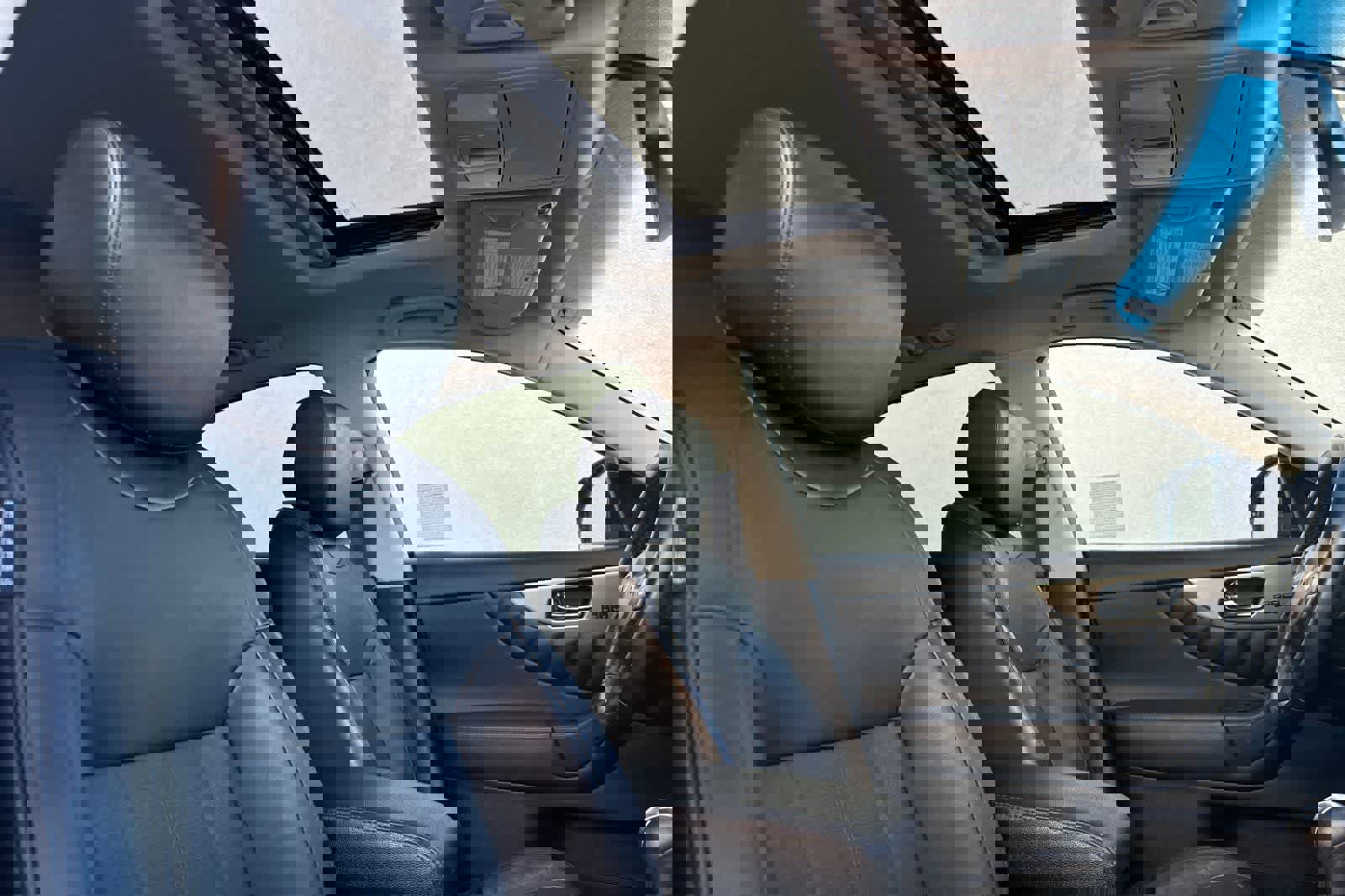 Used 2017 INFINITI QX70 AWD w/ Premium Package image 18