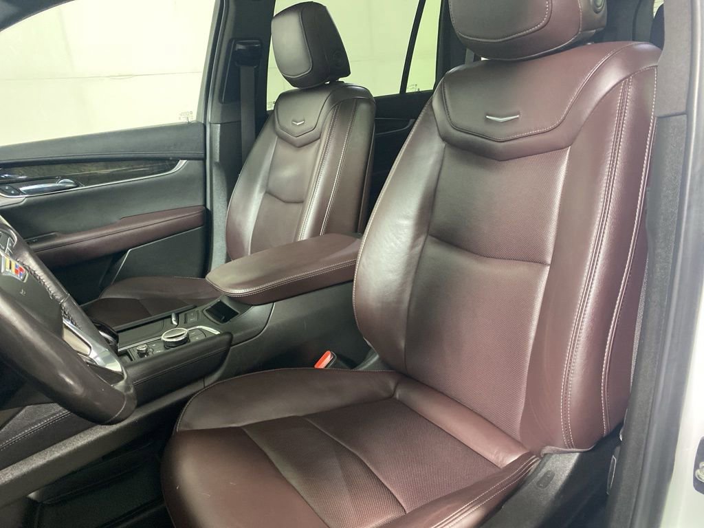 Used 2021 Cadillac XT6 Premium Luxury AWD/4WD image 12