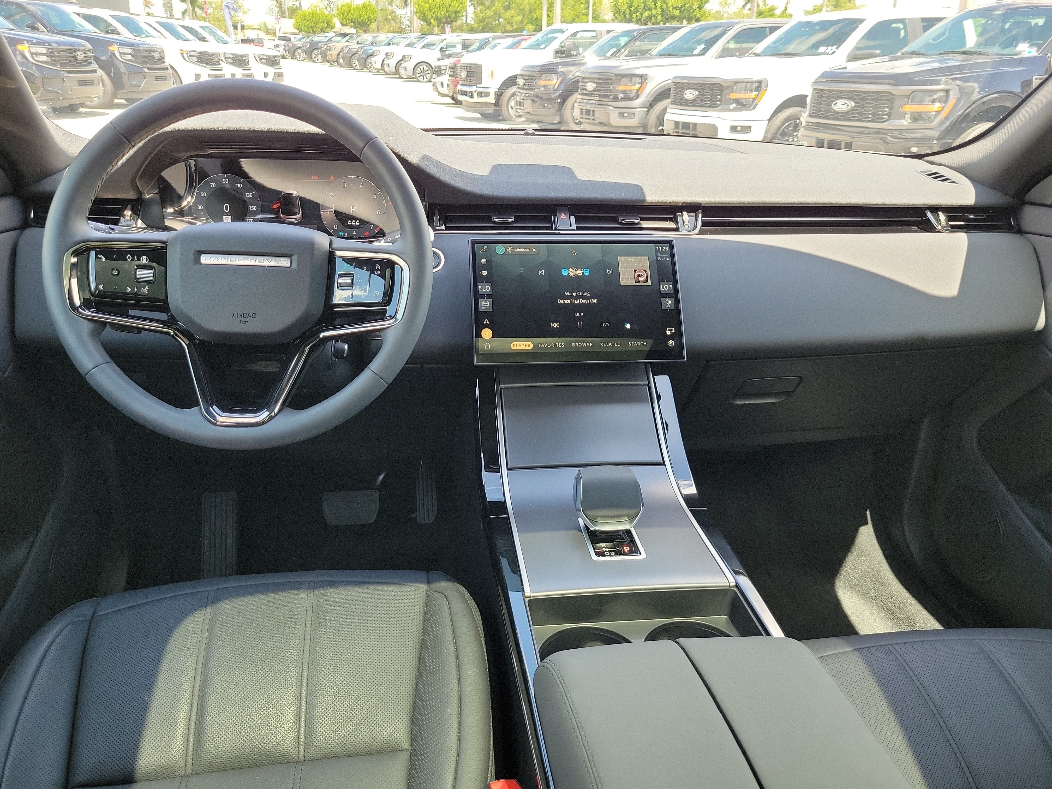 Used 2026 Land Rover Range Rover Evoque S AWD/4WD image 18
