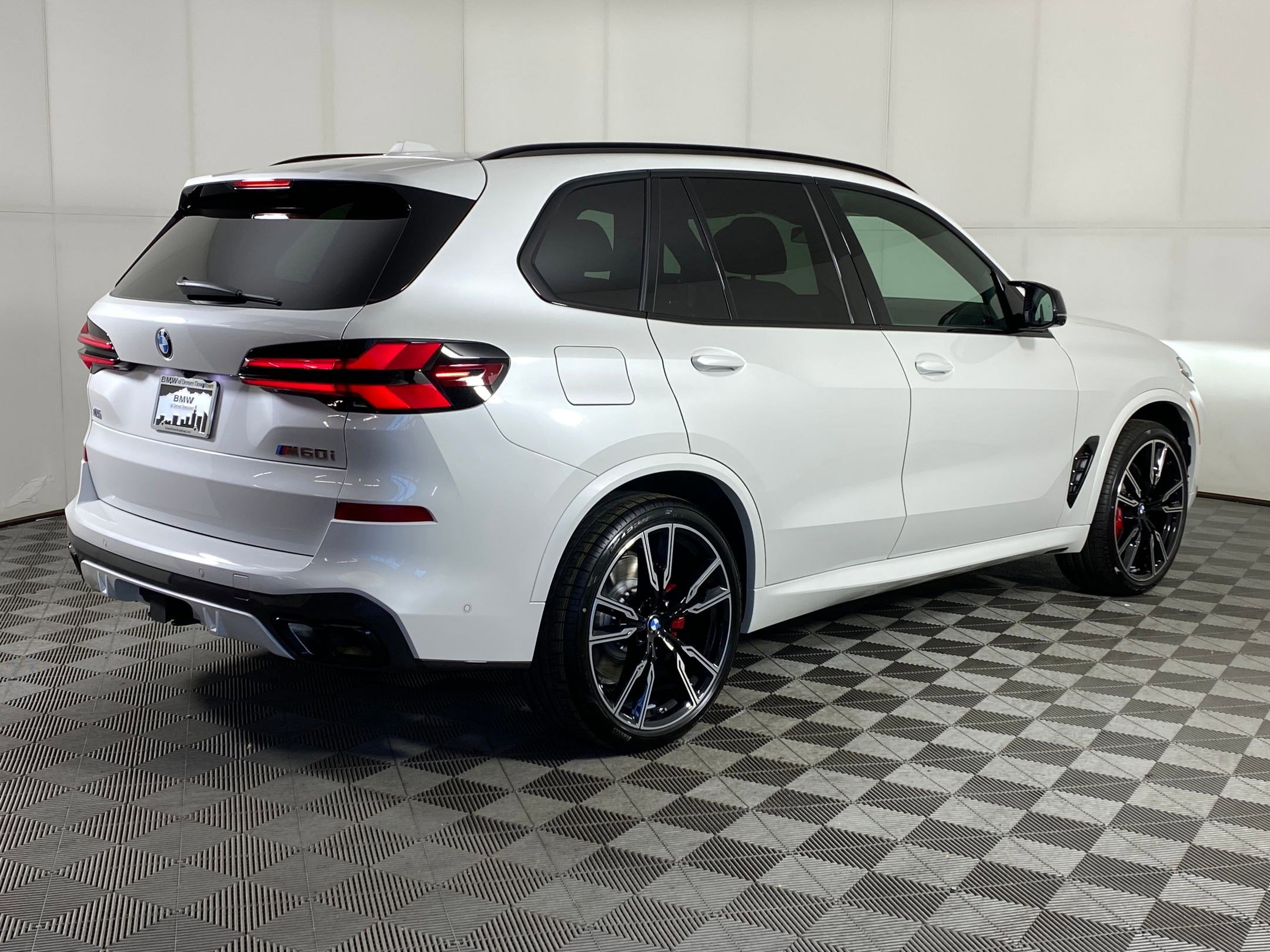 New 2026 BMW X5 M60i image 8