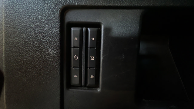 Used 2018 Lincoln Navigator Select AWD/4WD image 36
