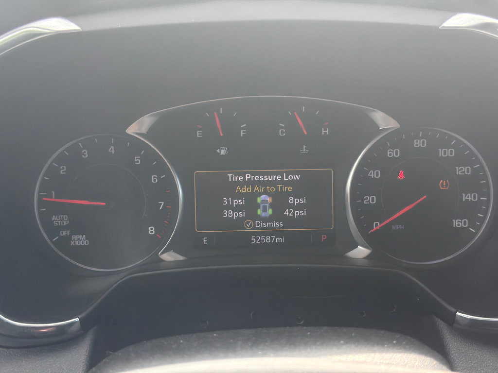 Used 2025 Chevrolet Blazer LT FWD image 31