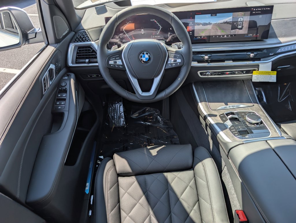 Used 2026 BMW X5 xDrive40i AWD/4WD image 23