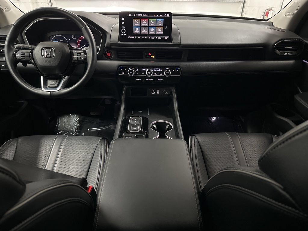 Used 2024 Honda Pilot Elite image 22