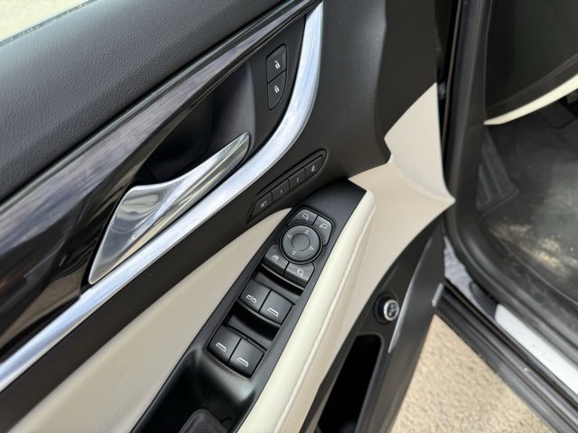 Used 2023 Buick Enclave Premium w/ Experience Buick Package image 14