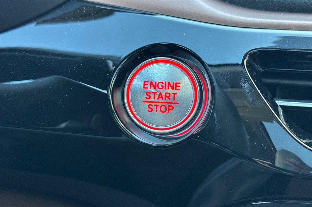 Certified 2023 Acura MDX FWD w/ Technology Package image 30