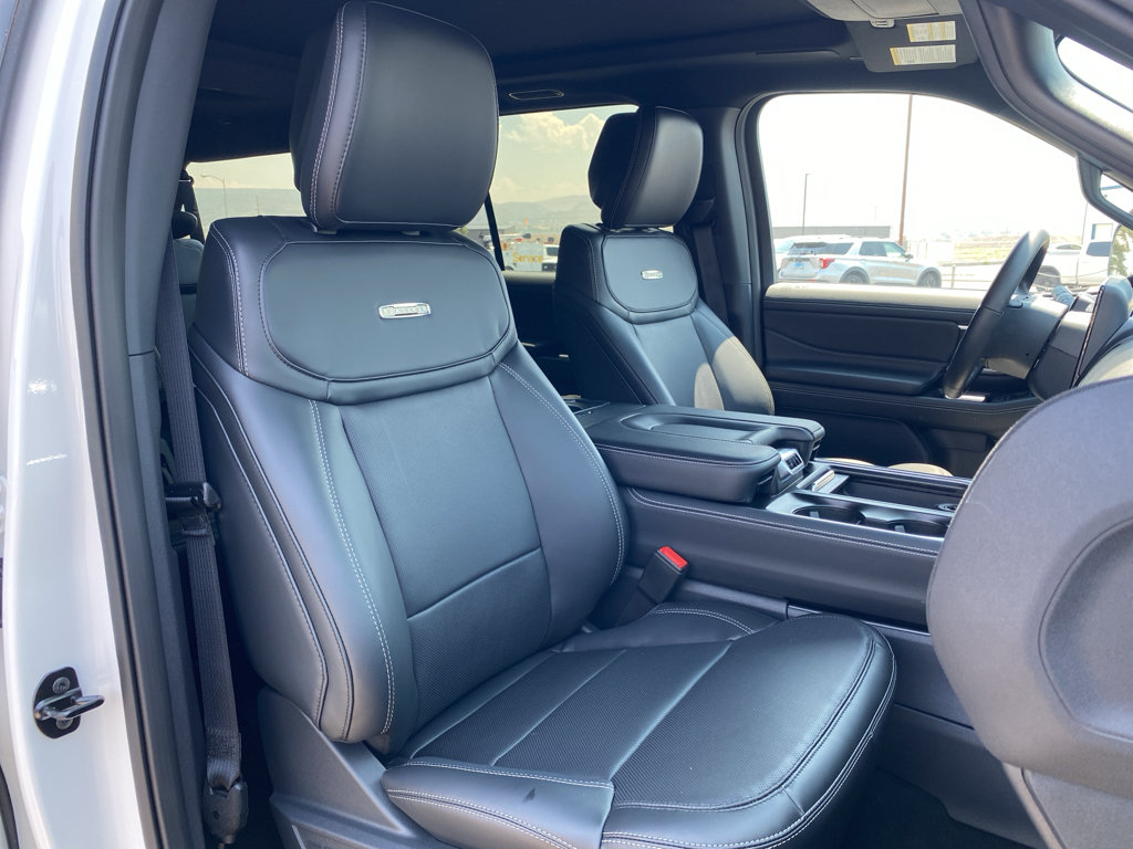 New 2027 Ford Expedition Max Platinum w/ Stealth Appearance Package AWD/4WD image 8