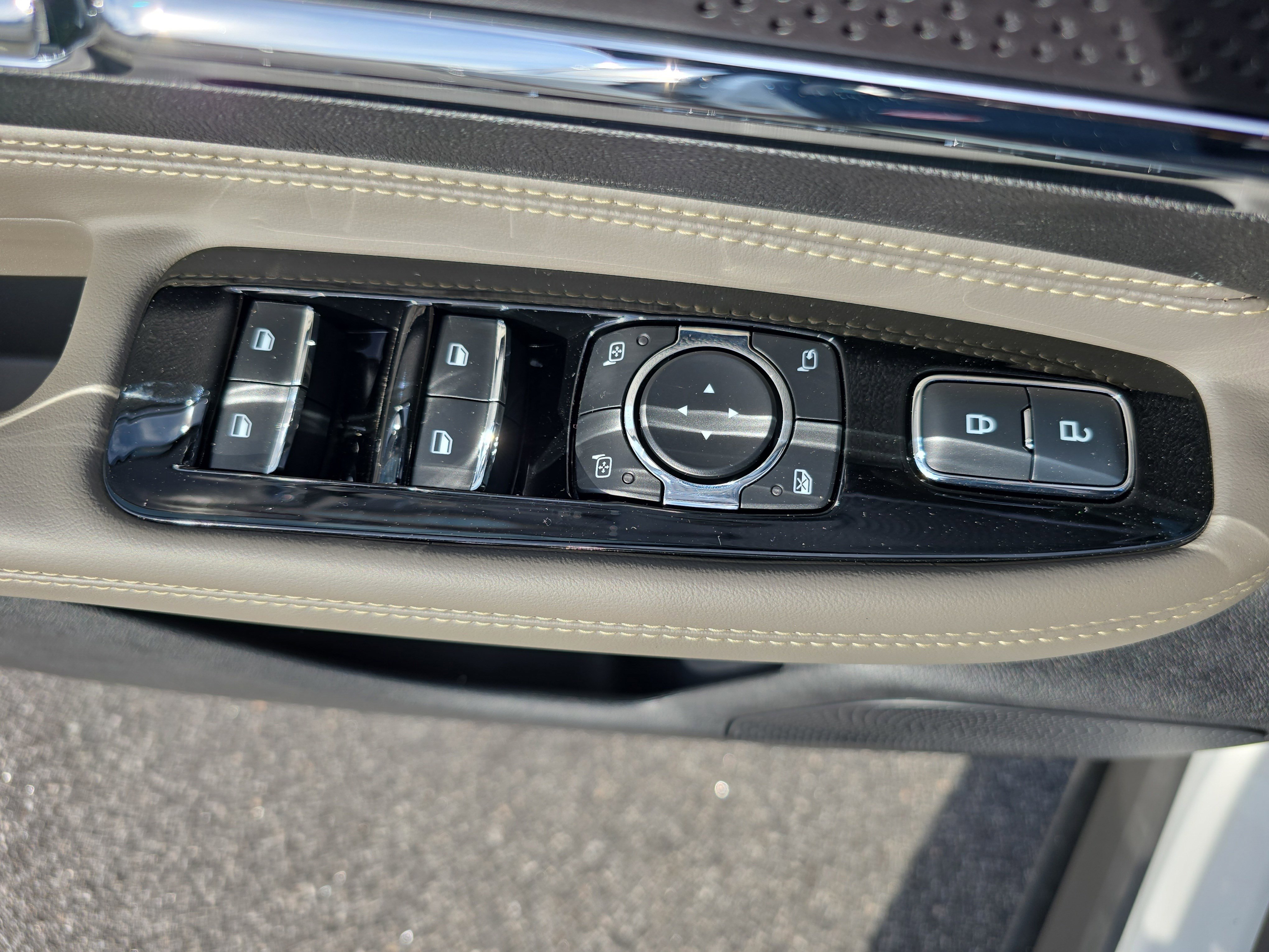 New 2026 Lincoln Corsair Premiere image 27