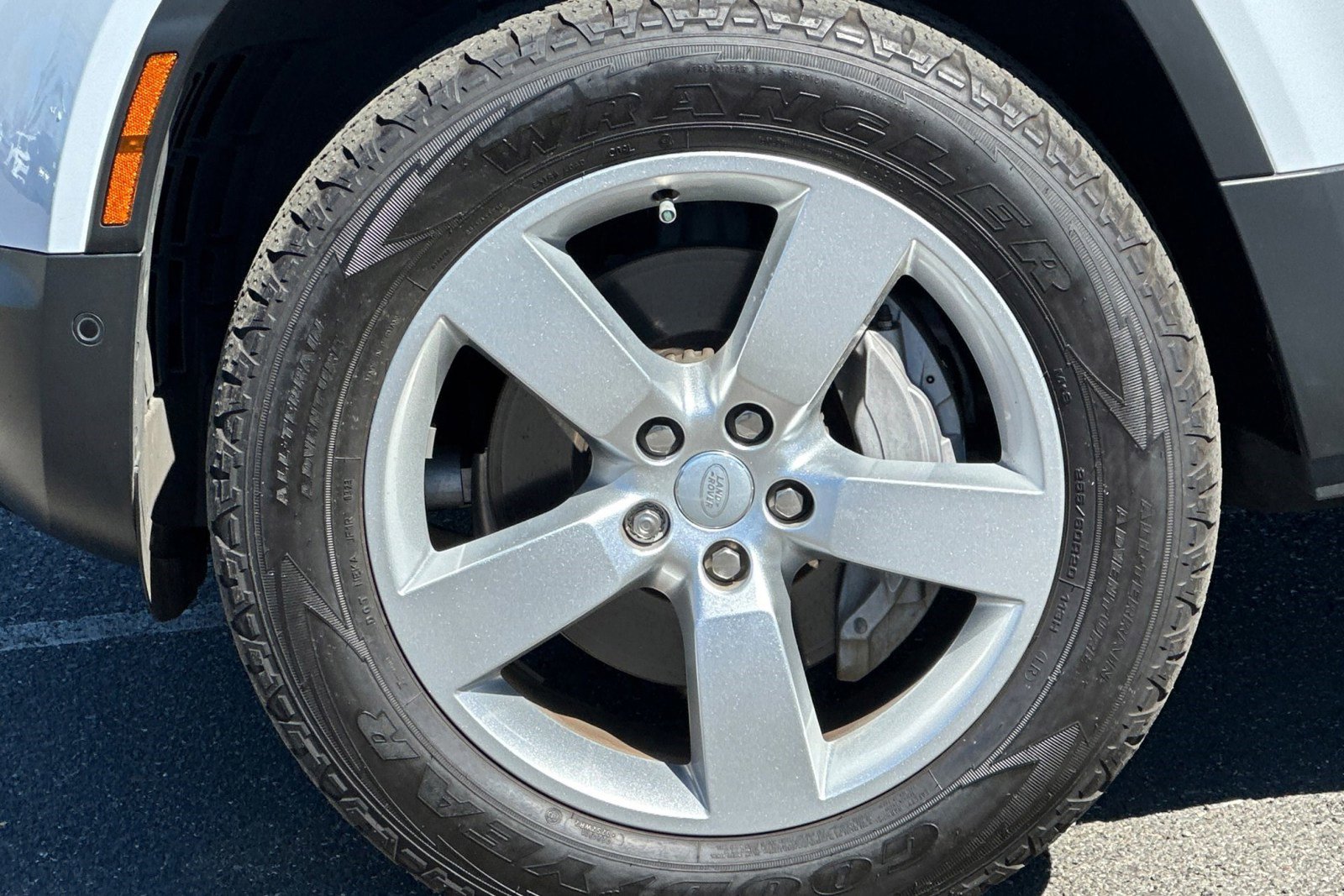 Certified 2023 Land Rover Defender 110 SE image 13