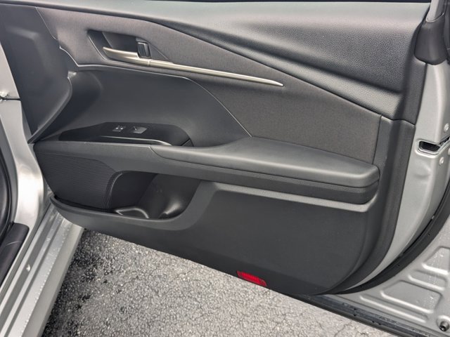 Used 2025 Toyota Camry LE image 13