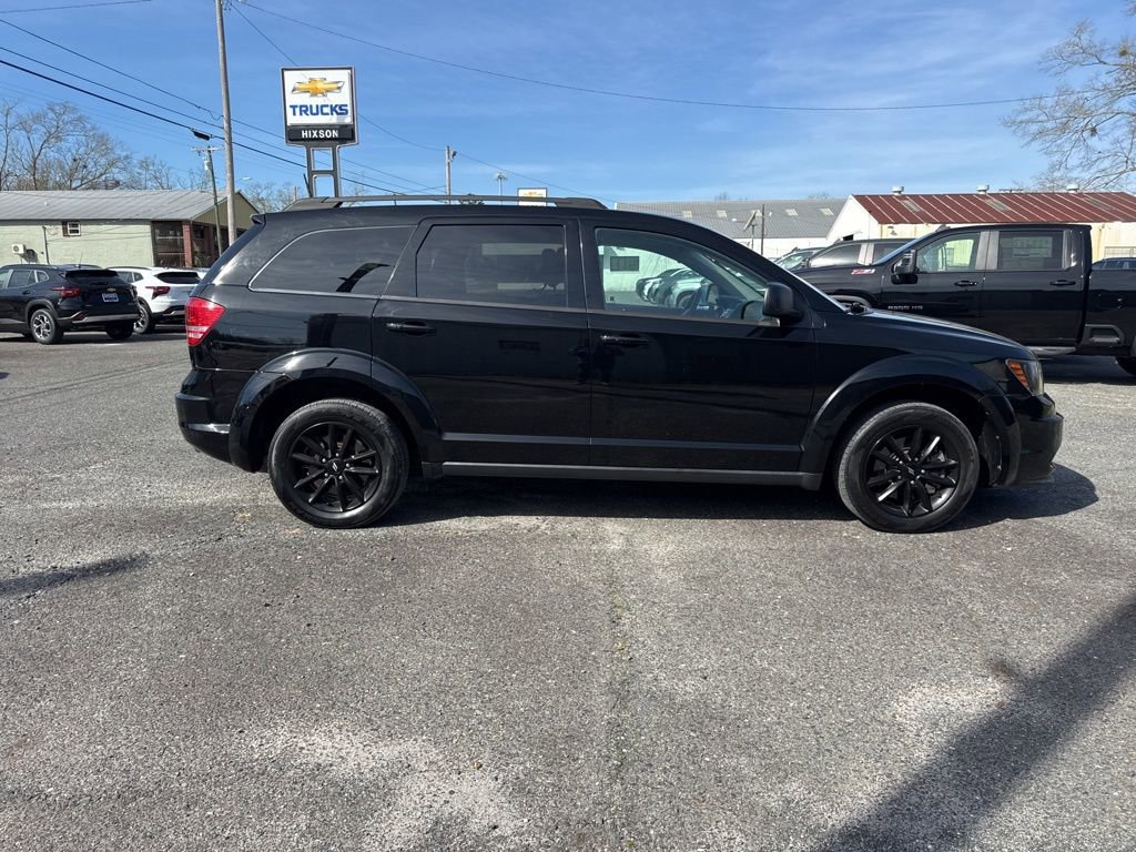 Used 2020 Dodge Journey SE w/ Blacktop Package image 4