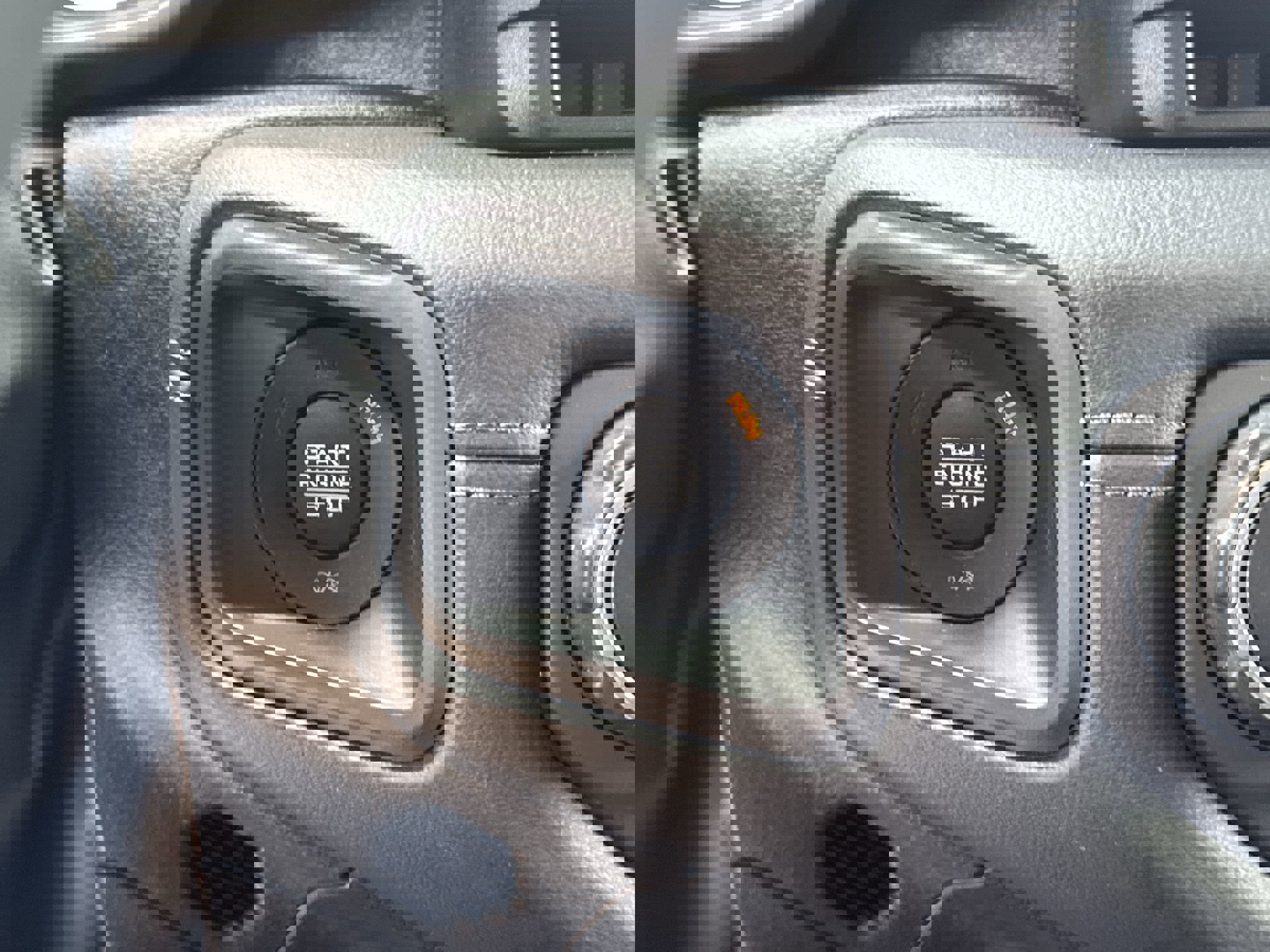Used 2024 Jeep Wrangler Unlimited Rubicon w/ XTREMEE 35" Tire Package image 16