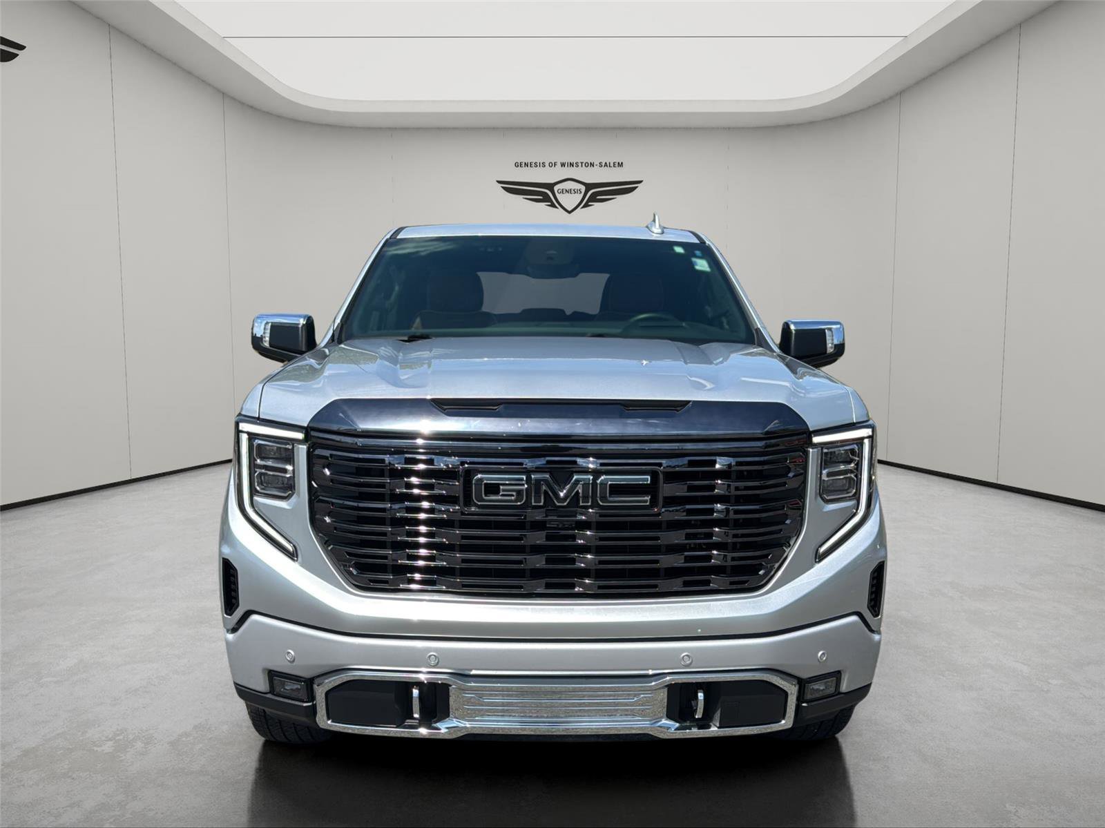 Used 2022 GMC Sierra 1500 Denali Ultimate AWD/4WD image 8