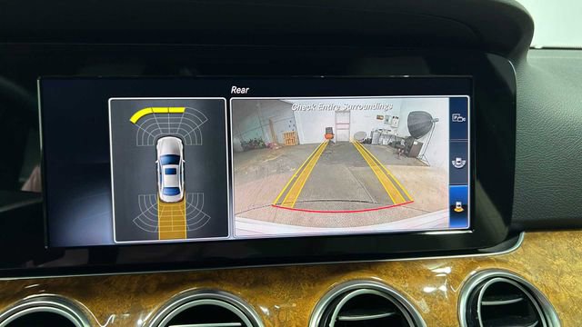 Used 2018 Mercedes-Benz E 300 image 20