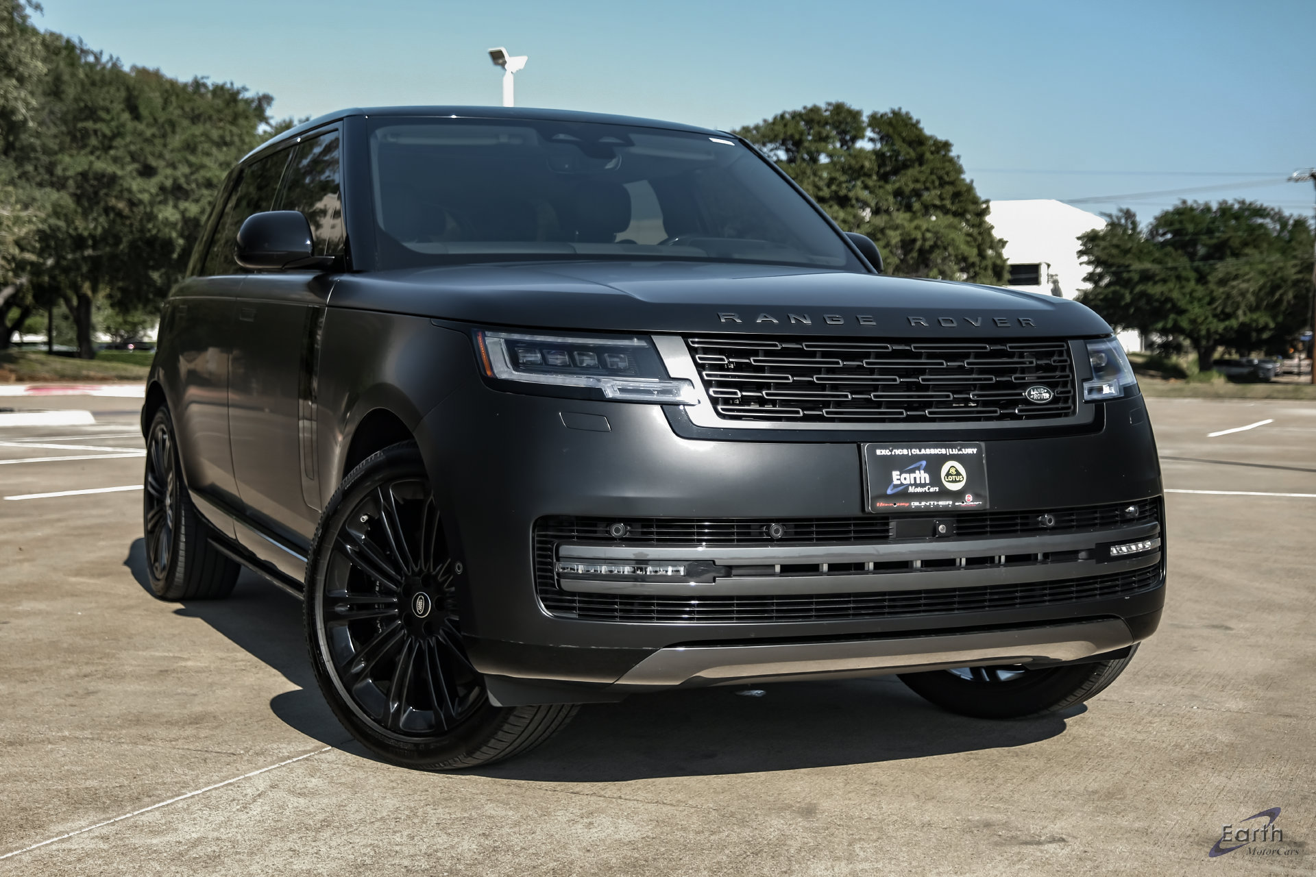 Used 2025 Land Rover Range Rover Long Wheelbase SE AWD/4WD image 23