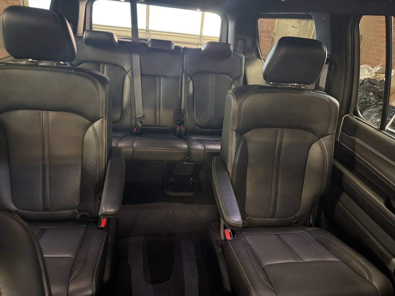Used 2025 Jeep Wagoneer Series III w/ Premium Group I AWD/4WD image 19