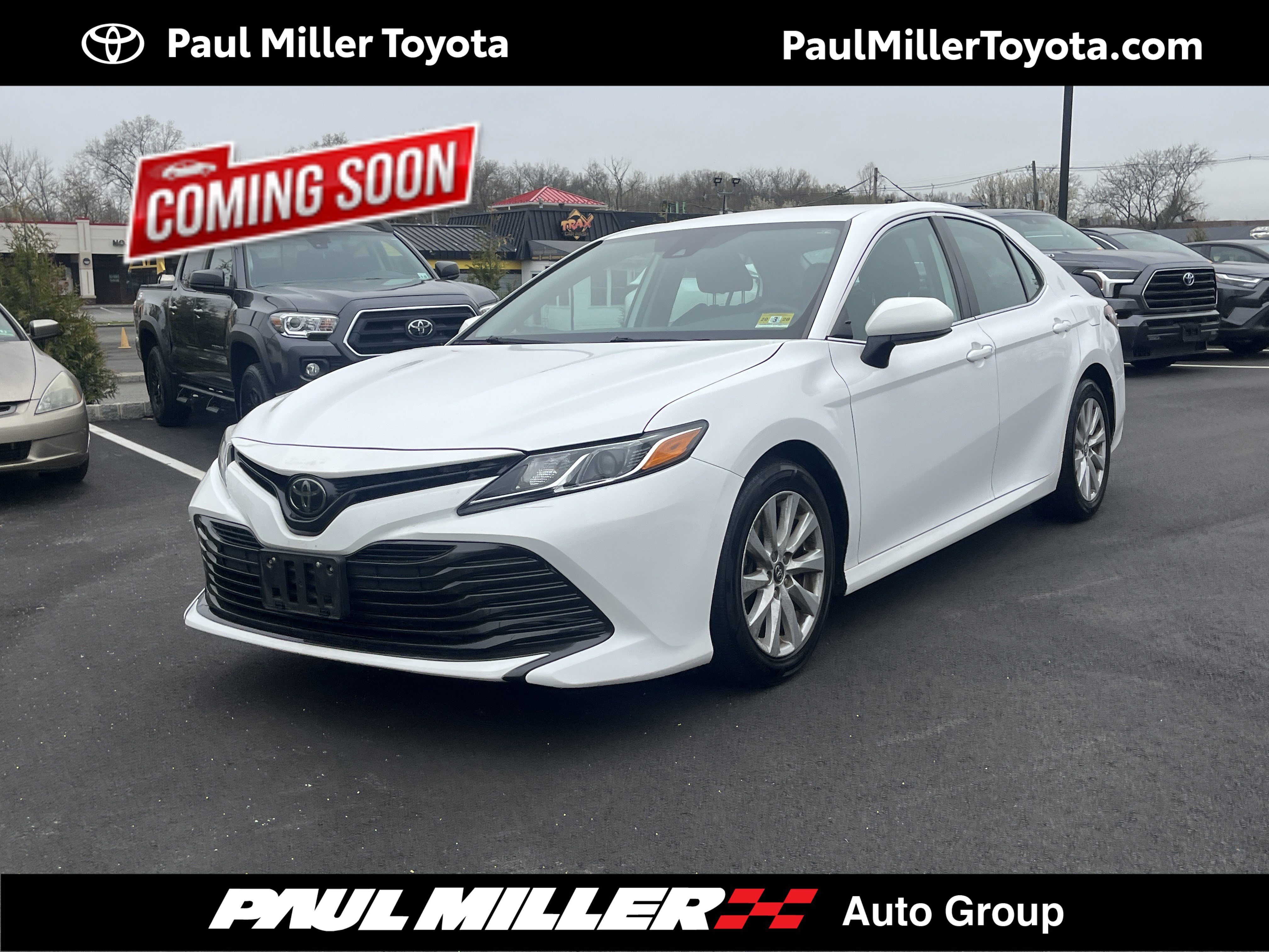 Used 2019 Toyota Camry LE image 1