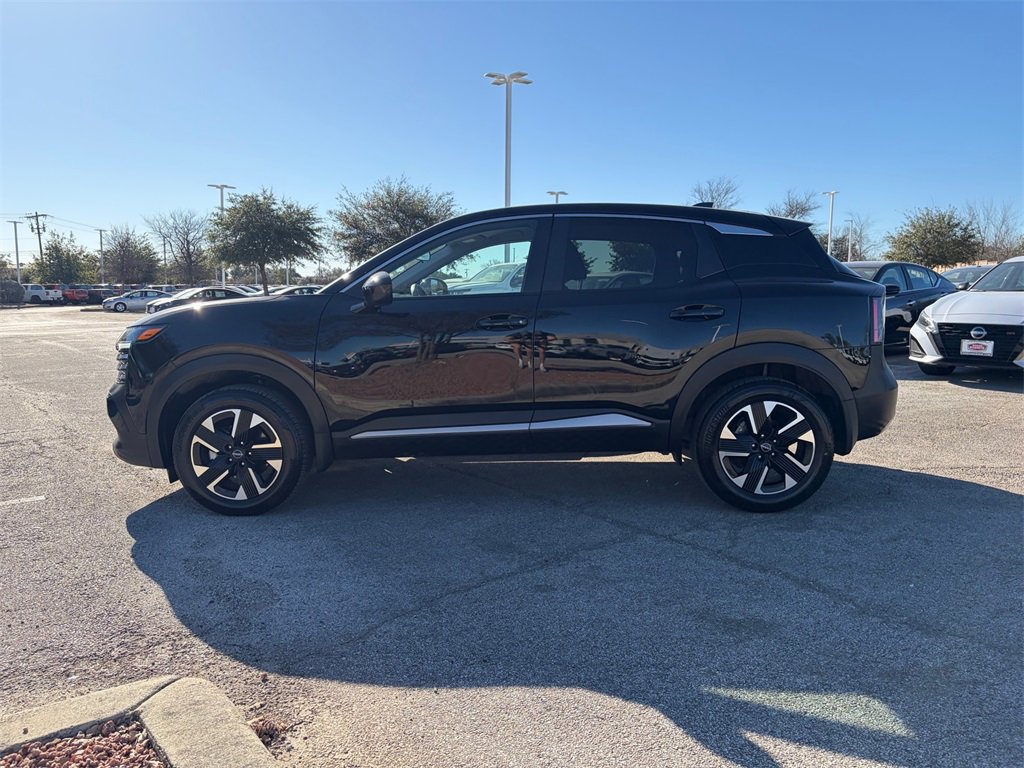 Certified 2025 Nissan Kicks SV image 4