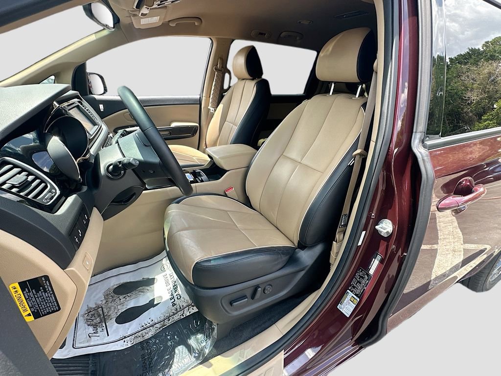 Used 2016 Kia Sedona SX FWD image 22