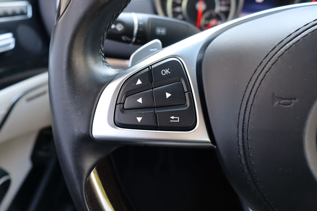 Used 2017 Mercedes-Benz SL 550 image 24