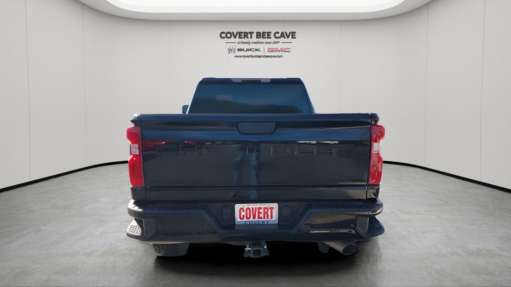 Used 2025 Chevrolet Silverado 2500 Custom w/ Custom Value Package image 8