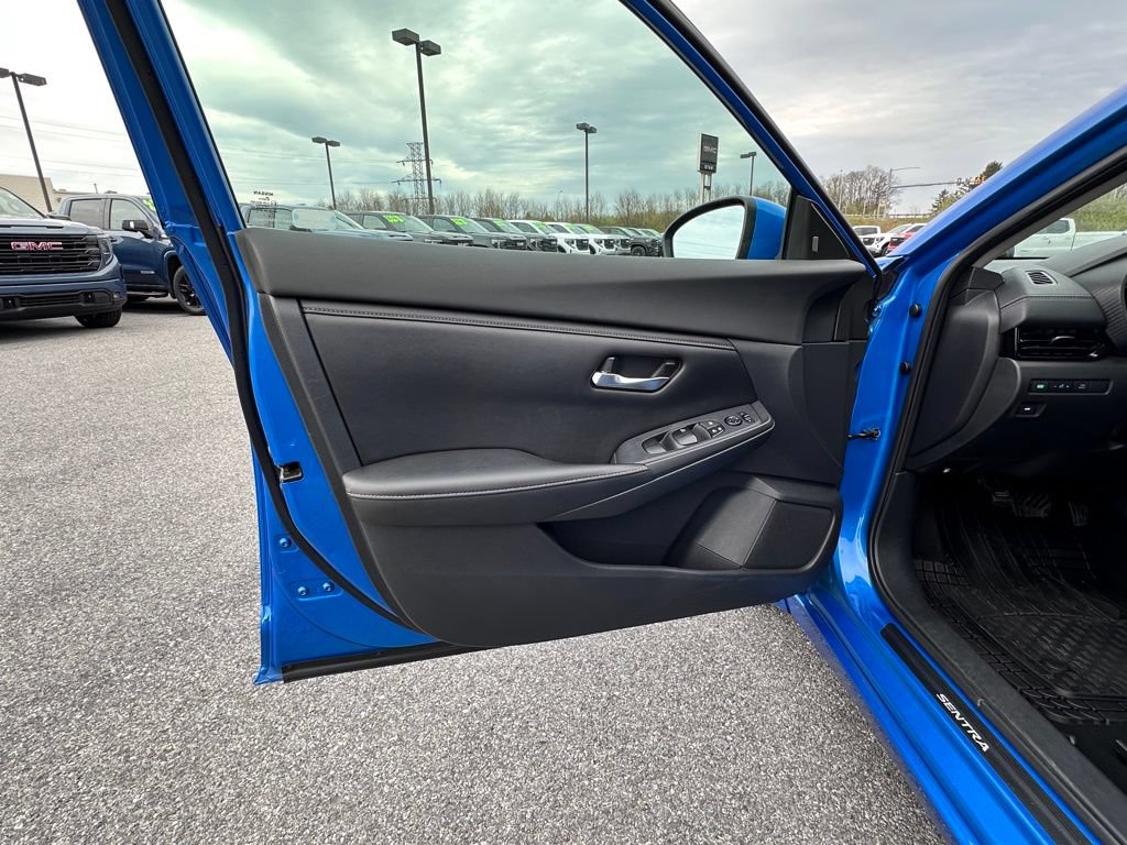 Used 2021 Nissan Sentra SV FWD image 23
